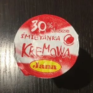 jana-heavy-cream-top