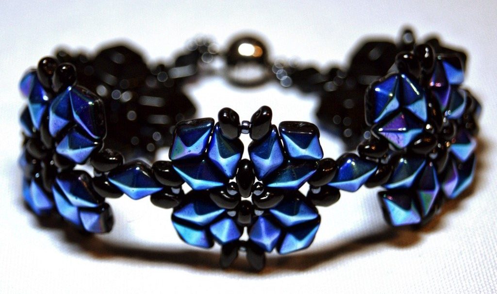 diamonduo bracelet ab front view justi blue e1530045762982
